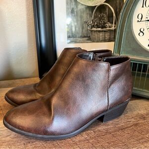 Daily Shoes brown faux Leather booties